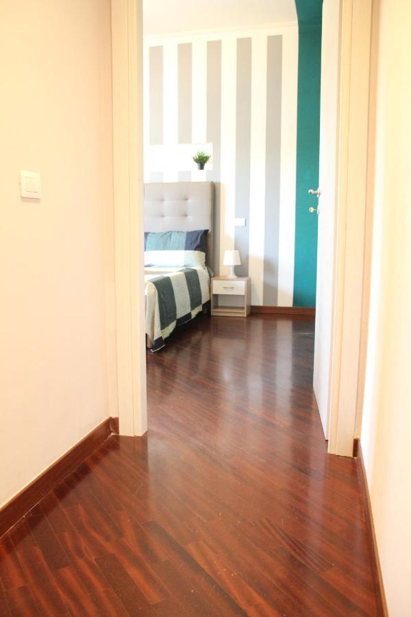 Capital House Roma Apartment ภายนอก รูปภาพ
