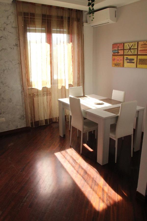Capital House Roma Apartment ภายนอก รูปภาพ